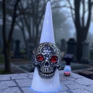 Men’s 3D Silver Tone Sugar Skull Ring with Red Gem Eyes